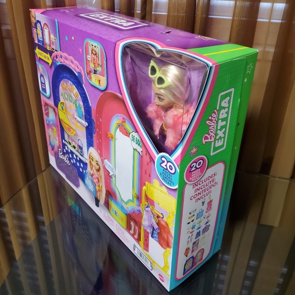 Barbie Extra Minis Doll & Fashion Playset - Picture 3 of 12